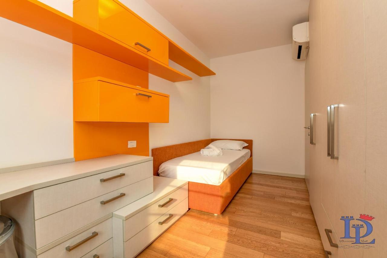 Desenzanoloft Official Partner Marriott Homes & Villas - Oscar Luxury Suite Desenzano del Garda Eksteriør bilde